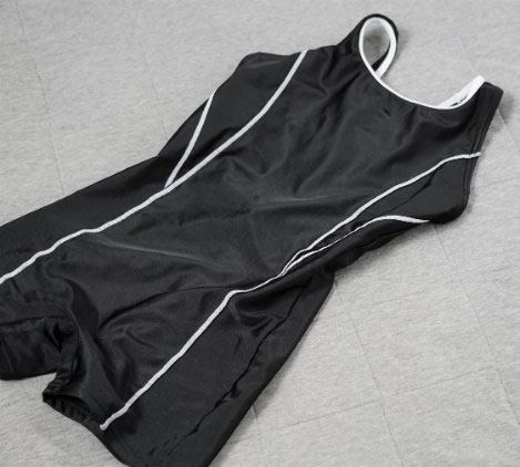 図9.スポーツウエアの一例(水着)