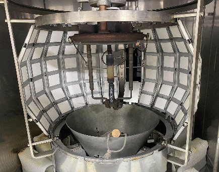 図5 カーボンアーク灯光試験機