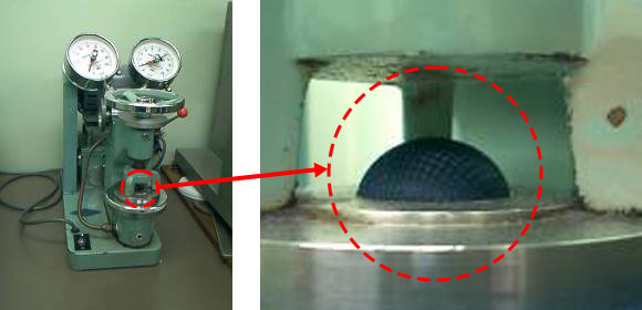 図6-1　破裂試験機　　図6-2　破裂部(拡大)