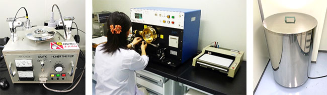 図5　帯電性評価に用いられる試験機 (左から、半減期測定装置、摩擦帯電圧測定機、摩擦帯電電荷量測定装置)